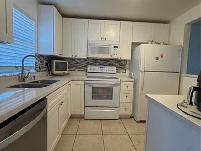 Condo for sale in Sunrise, Florida