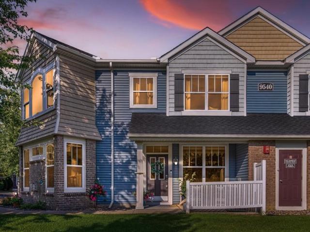 Townhouse for sale in Chanhassen, Minnesota