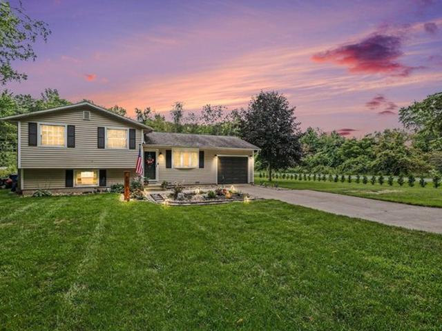 House for sale in Dowagiac, Michigan