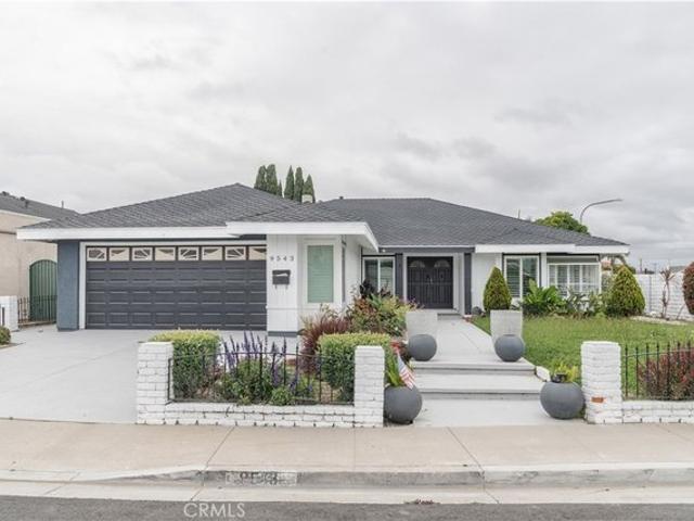 House for sale in Fountain Valley, California