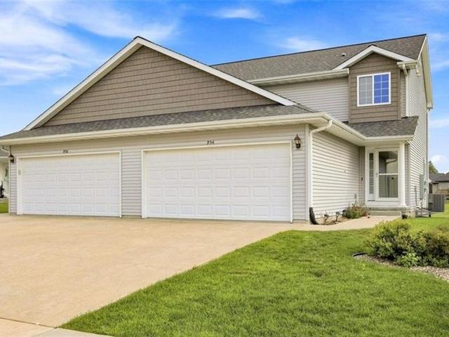 Condo for sale in Linn, Iowa