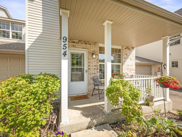 Townhouse for sale in Chaska, Minnesota