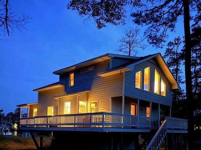 House for sale in Oriental, North Carolina