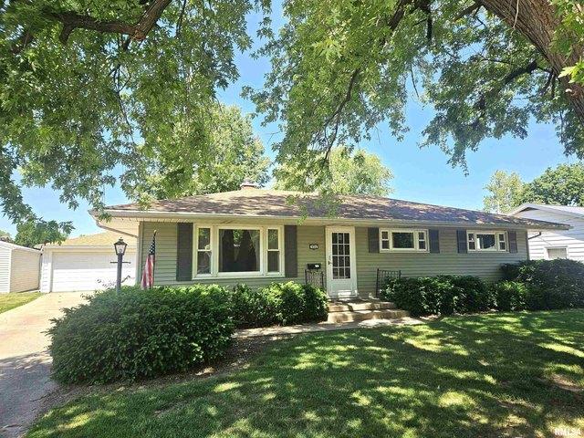 House for sale in Galesburg, Illinois