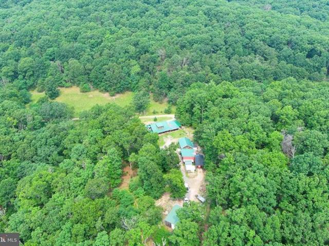 House for sale in Hardy, West Virginia