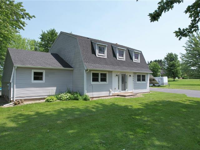 House for sale in Hamlin