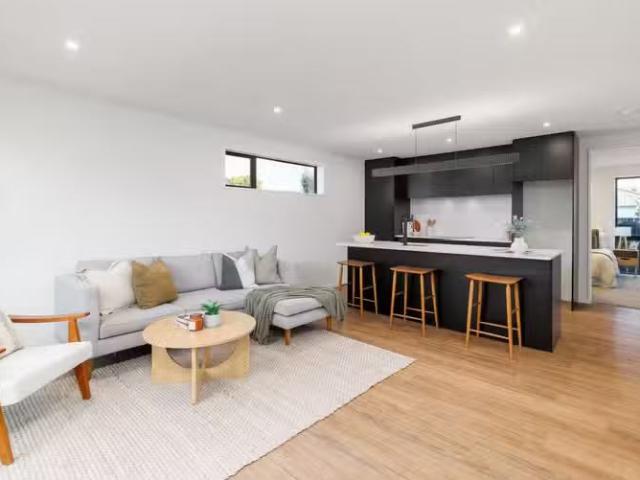 House for sale in Chaslands, Canterbury