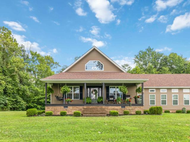 House for sale in Crab Orchard, Kentucky