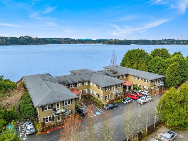 Condo for sale in Bainbridge Island, Washington