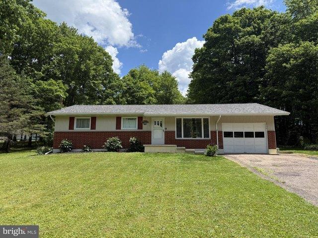 House for sale in Garrett, Maryland