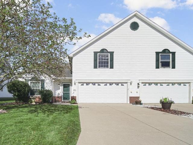 Townhouse for sale in Crown Point, Indiana