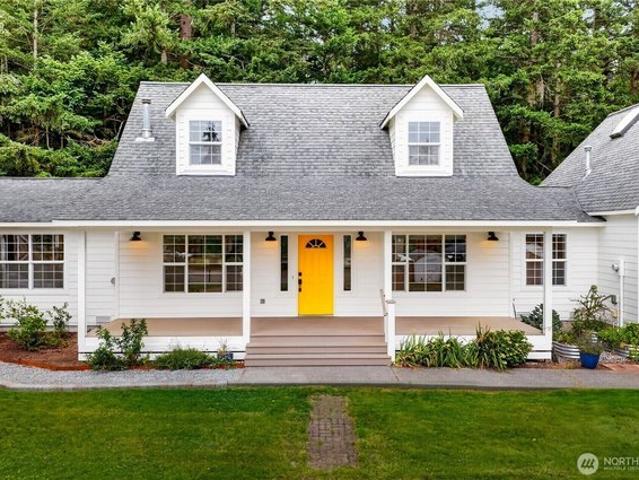 House for sale in Oak Harbor, Island County