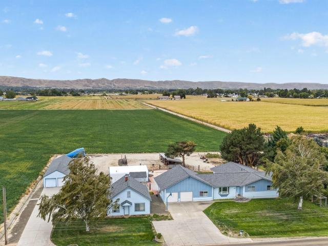 House for sale in Emmett, Gem County