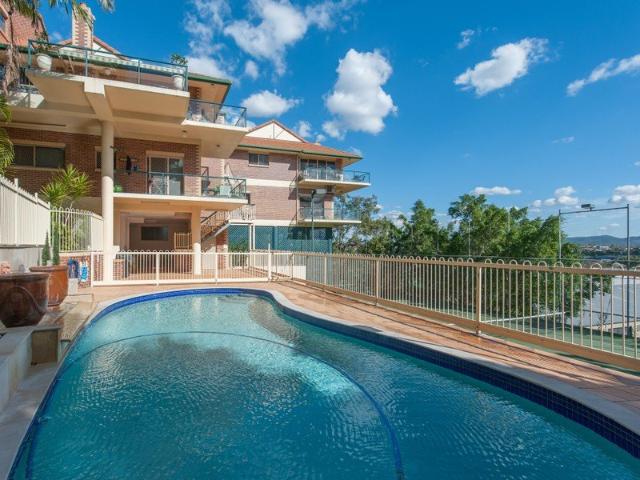 Villa for rent in Toombul, Queensland