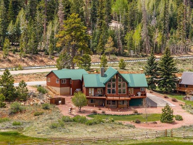 House for sale in Duck Creek Village, Utah