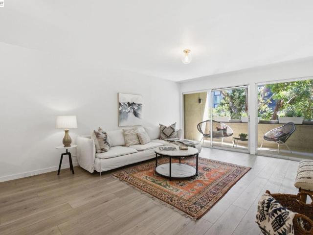 Condo for sale in Alameda, California