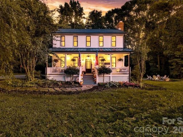 House for sale in Davidson, Mecklenburg County