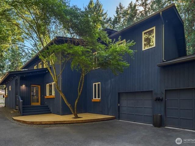 House for sale in Bainbridge Island, Washington