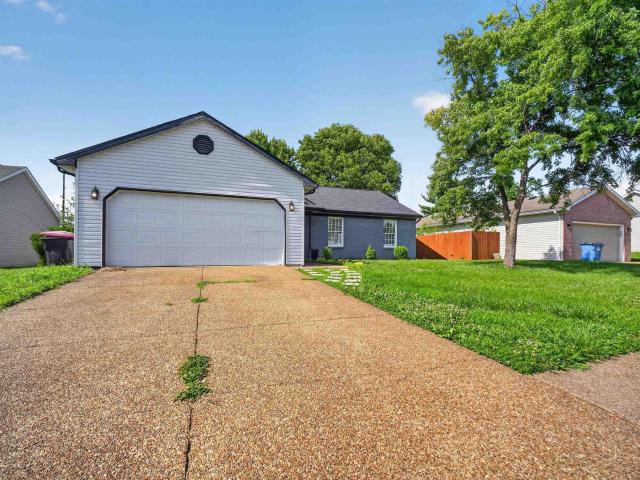 House for sale in Newburgh, Indiana