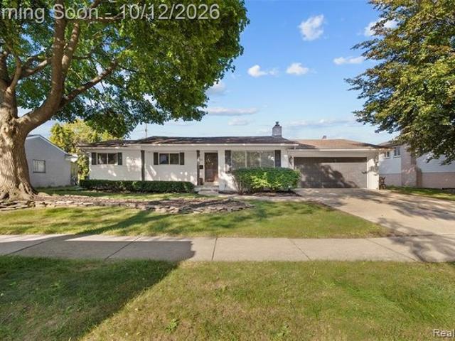 House for sale in Grosse Pointe Woods, Wayne County