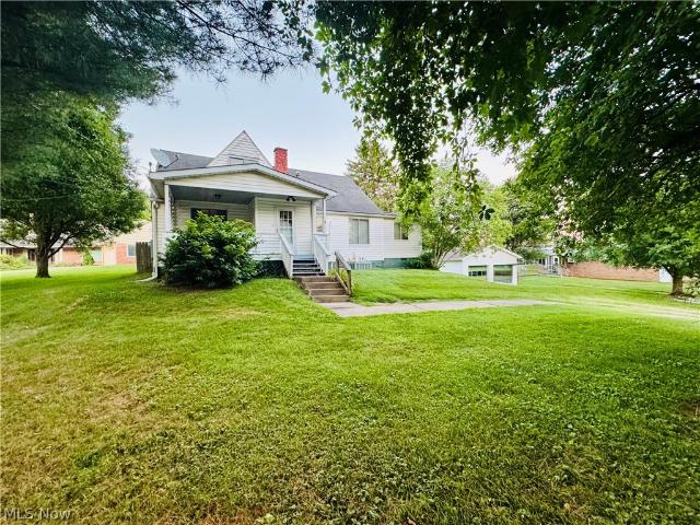 House for sale in Belpre, Ohio