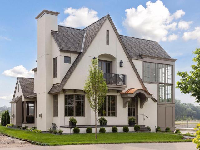 House for sale in Highland, Saint Paul