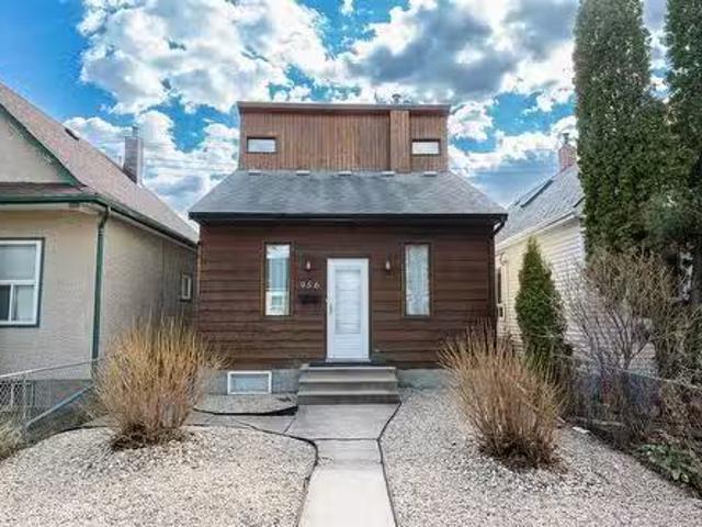 House for sale in East St. Paul, Manitoba