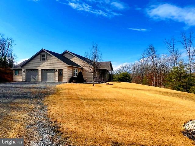 House for sale in Ridgeley, West Virginia