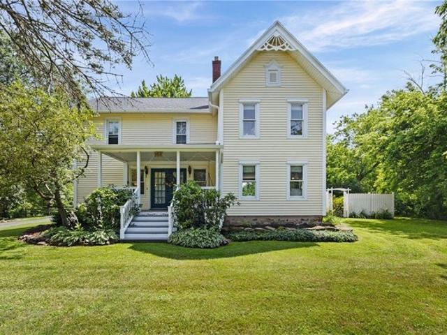 House for sale in Ontario, New York