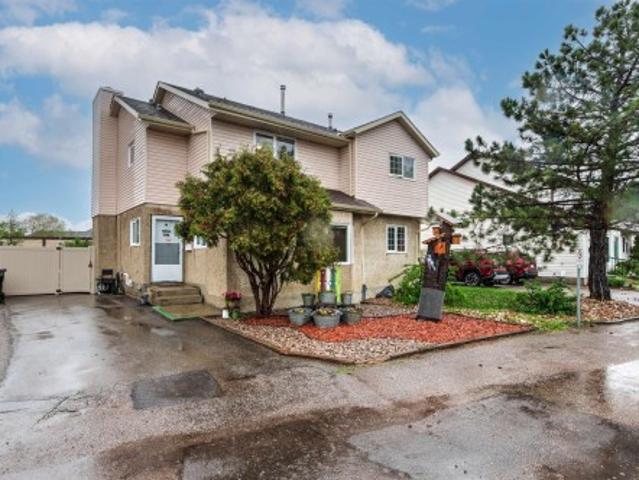 Duplex for sale in Wedgewood, Alberta