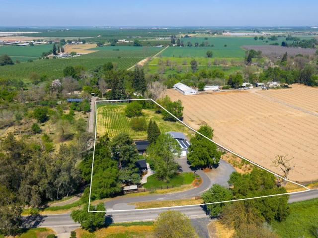 Property for sale in Cressey, California
