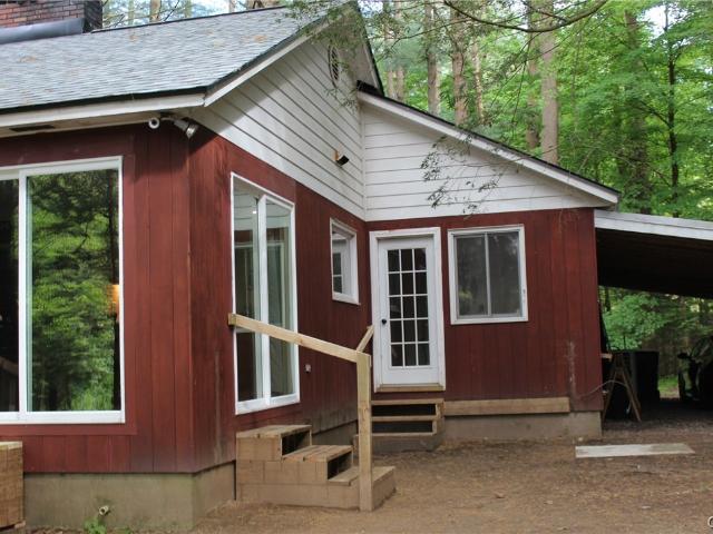 House for sale in Oneida, New York