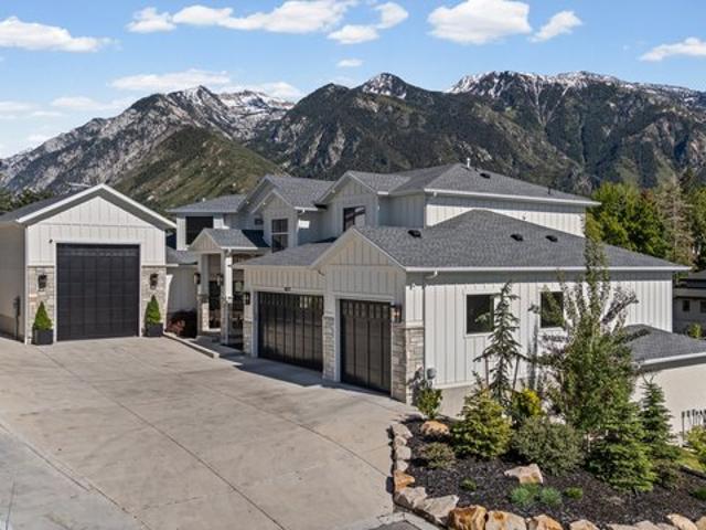 House for sale in Sandy, Utah