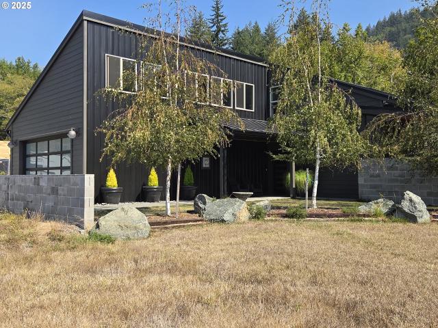 House for sale in Oregonia