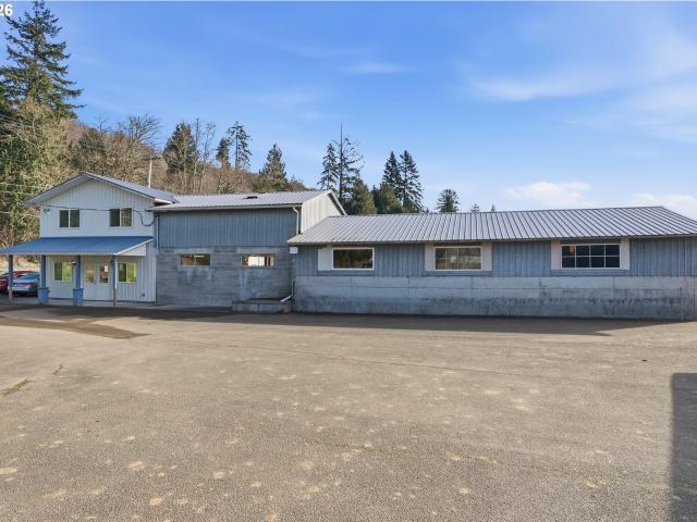 House for sale in Cathlamet, Washington