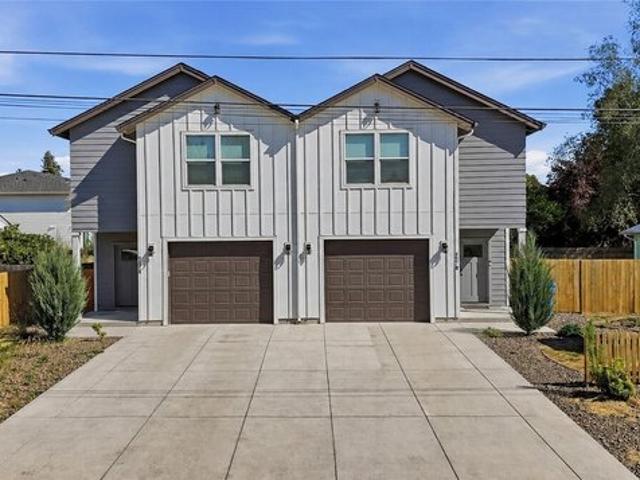 House for sale in Kelso, Washington
