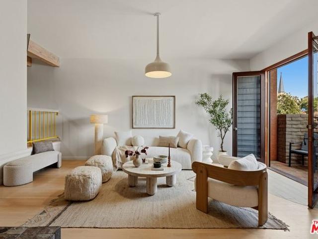 Condo for sale in Santa Monica, California