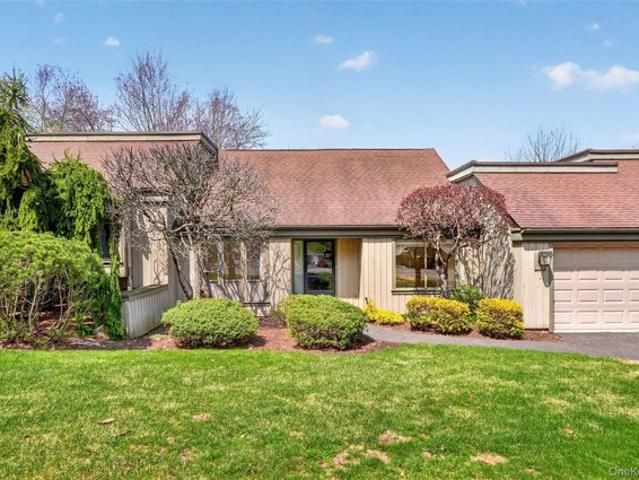 Condo for sale in Amawalk, New York