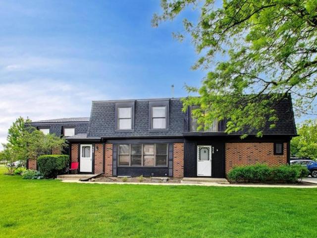 Condo for sale in Deerfield, Illinois