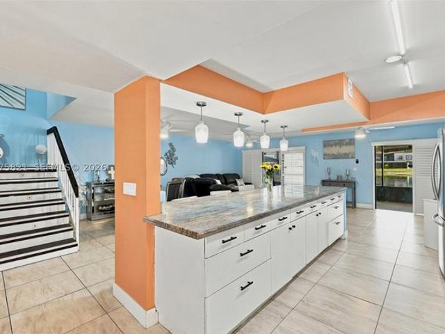 Townhouse for sale in Plantation, Florida