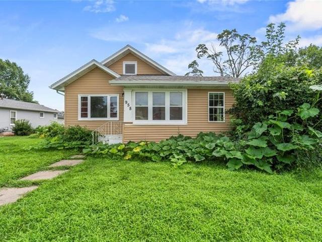 House for sale in Washington, Iowa