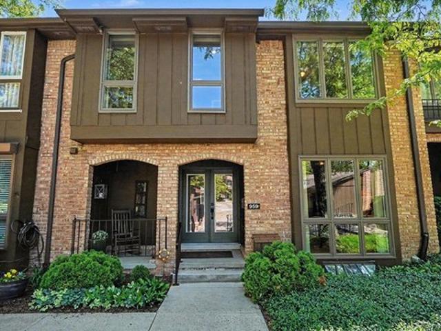 Condo for sale in Ann Arbor, Michigan