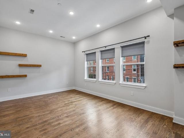 Condo for sale in Philadelphia, Pennsylvania