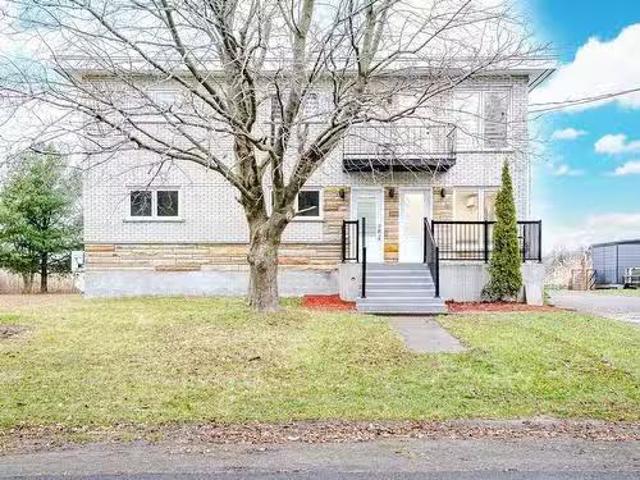 House for sale in Les Jardins-de-napierville, Quebec