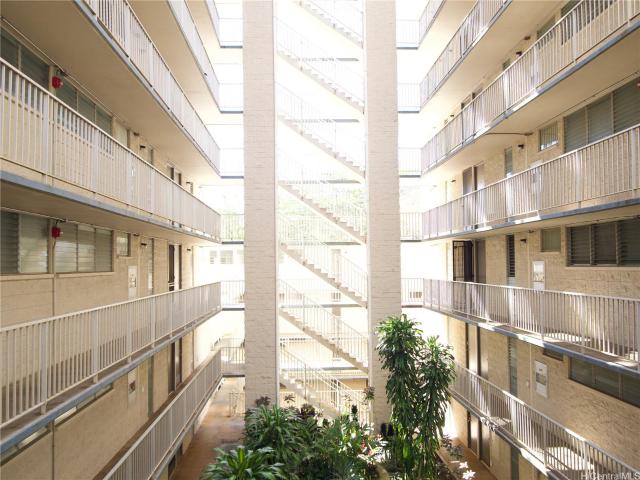 Condo for sale in Waipahu, Hawaii