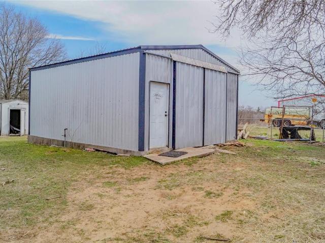 House for sale in Carter, Oklahoma