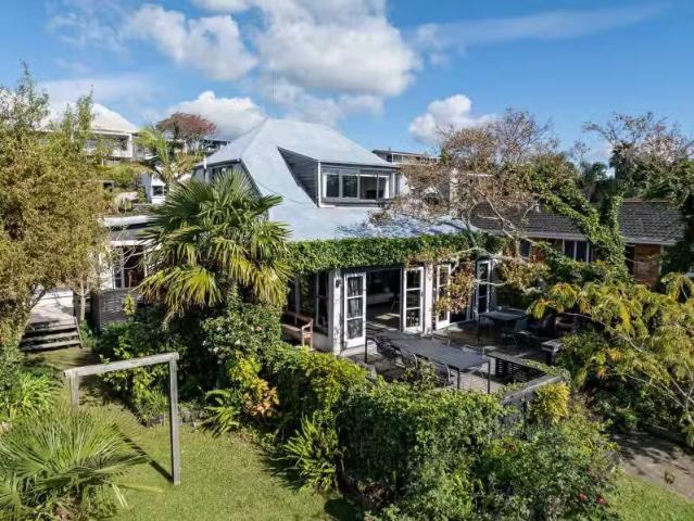 House for sale in Omokoroa, Bay Of Plenty