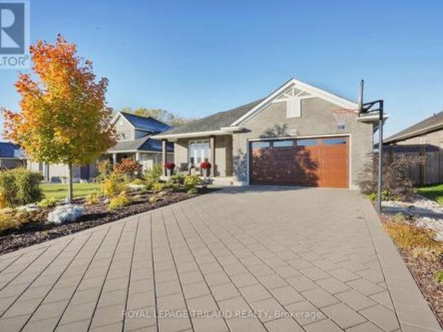 House for sale in Thames Centre, Ontario