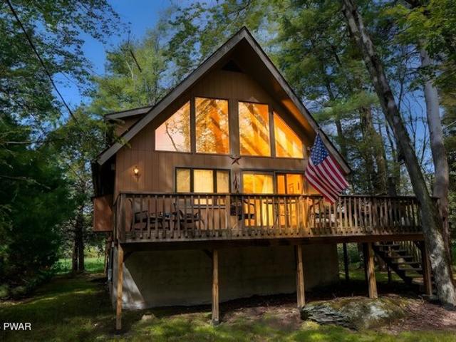 House for sale in Lake Ariel, Pennsylvania