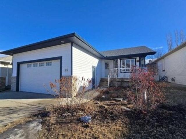 House for sale in Strathmore, Alberta